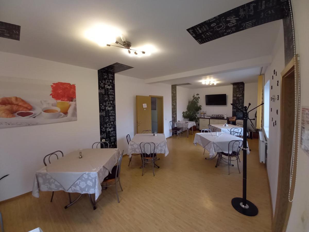 Pensiunea Riunione Brasov Ngoại thất bức ảnh