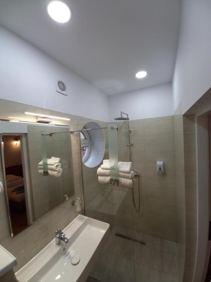 Pensiunea Riunione Brasov Ngoại thất bức ảnh