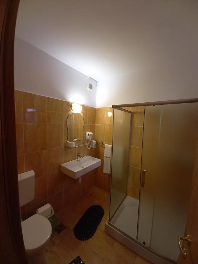Pensiunea Riunione Brasov Ngoại thất bức ảnh