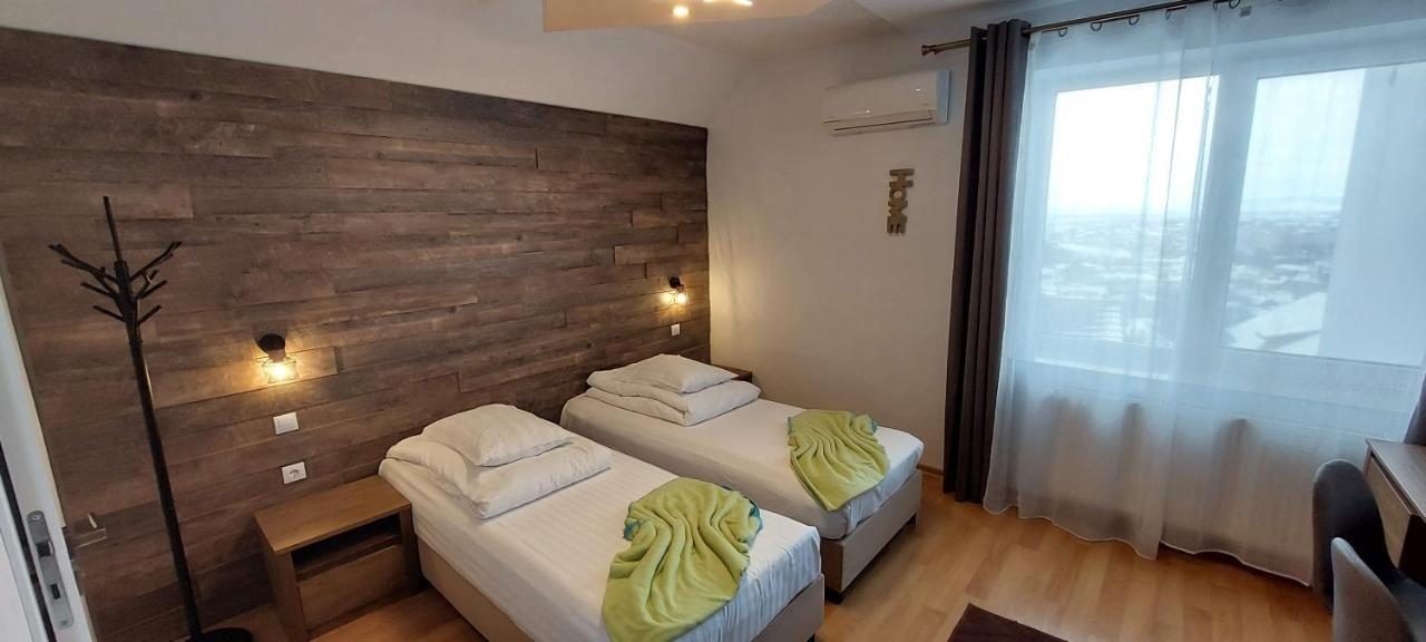 Pensiunea Riunione Brasov Ngoại thất bức ảnh