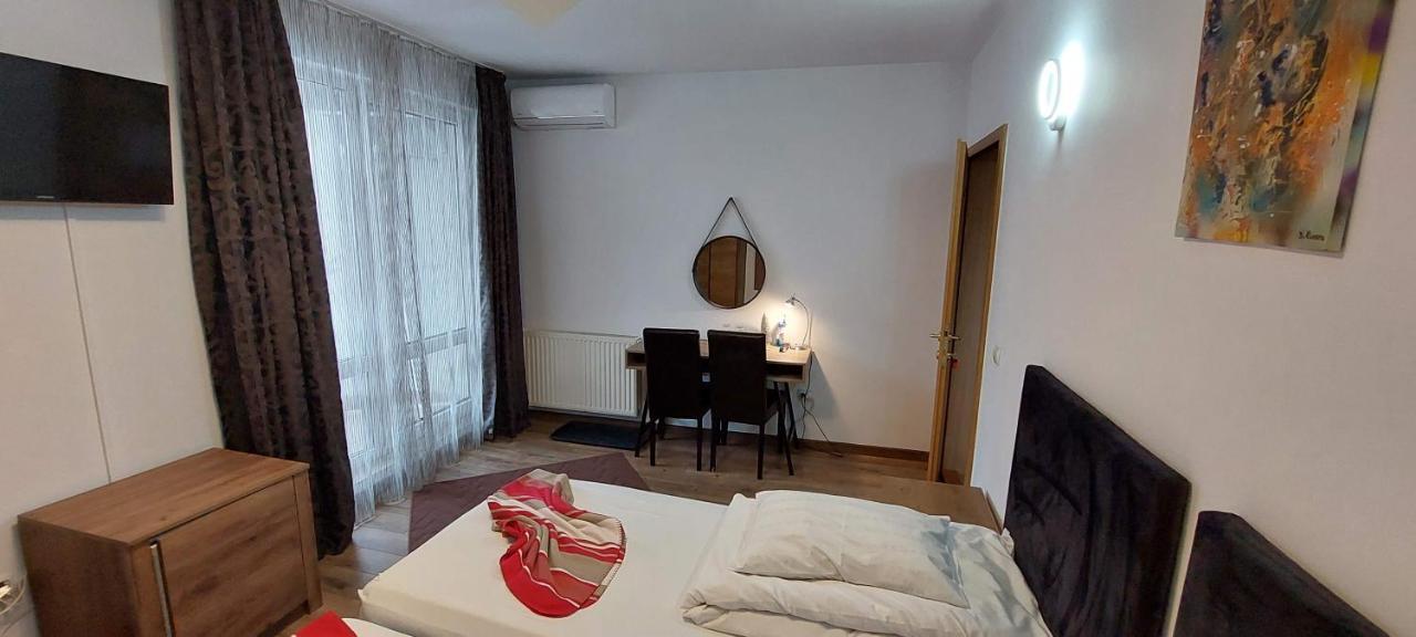 Pensiunea Riunione Brasov Ngoại thất bức ảnh
