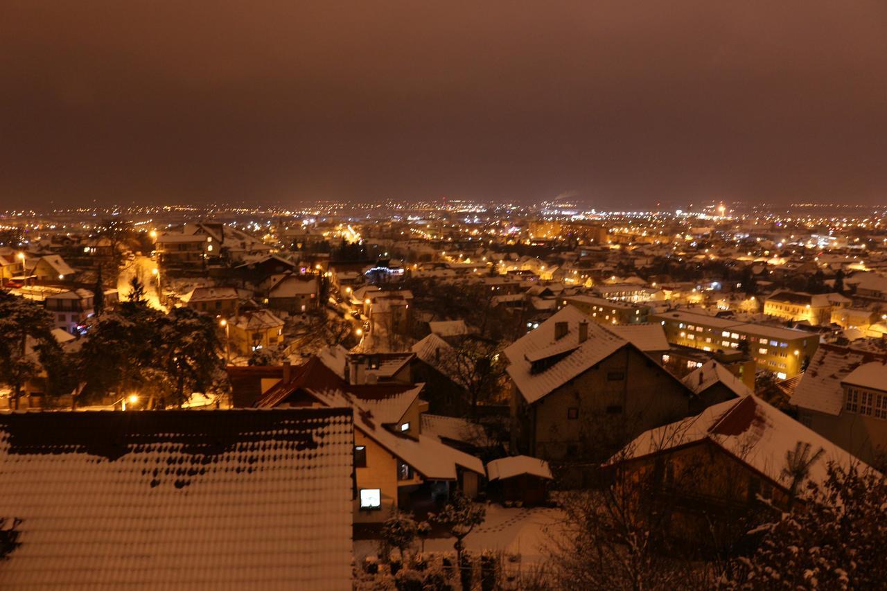 Pensiunea Riunione Brasov Ngoại thất bức ảnh